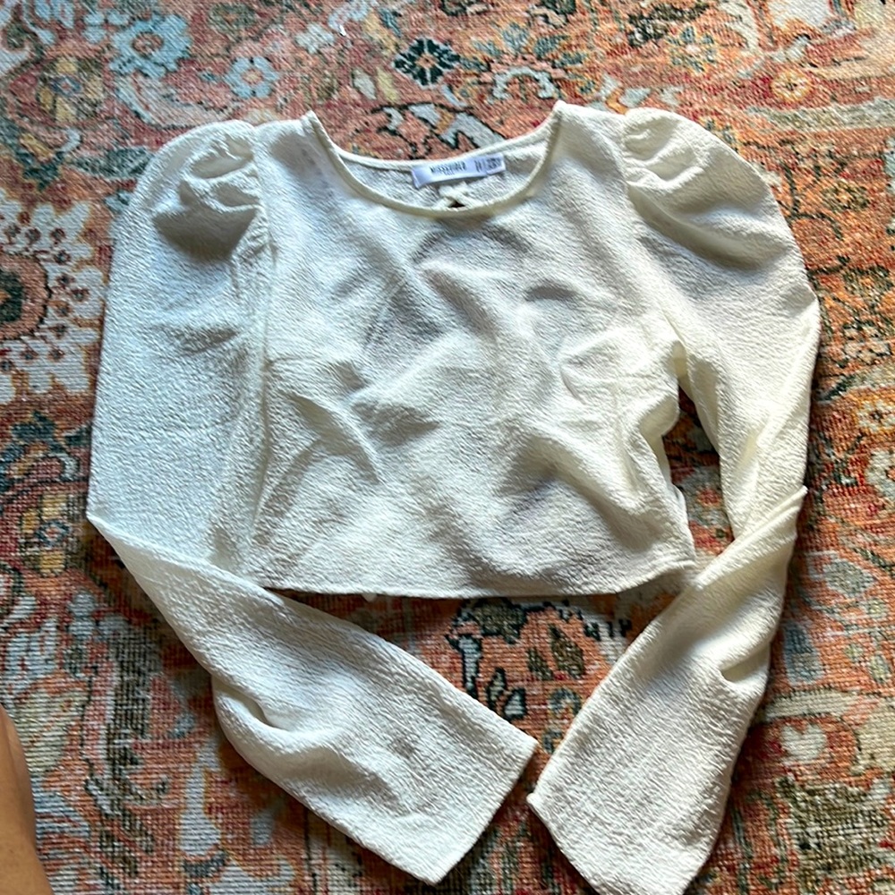 WHITE OPEN-BACK BLOUSE